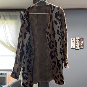 Women’a Cheetah sweater